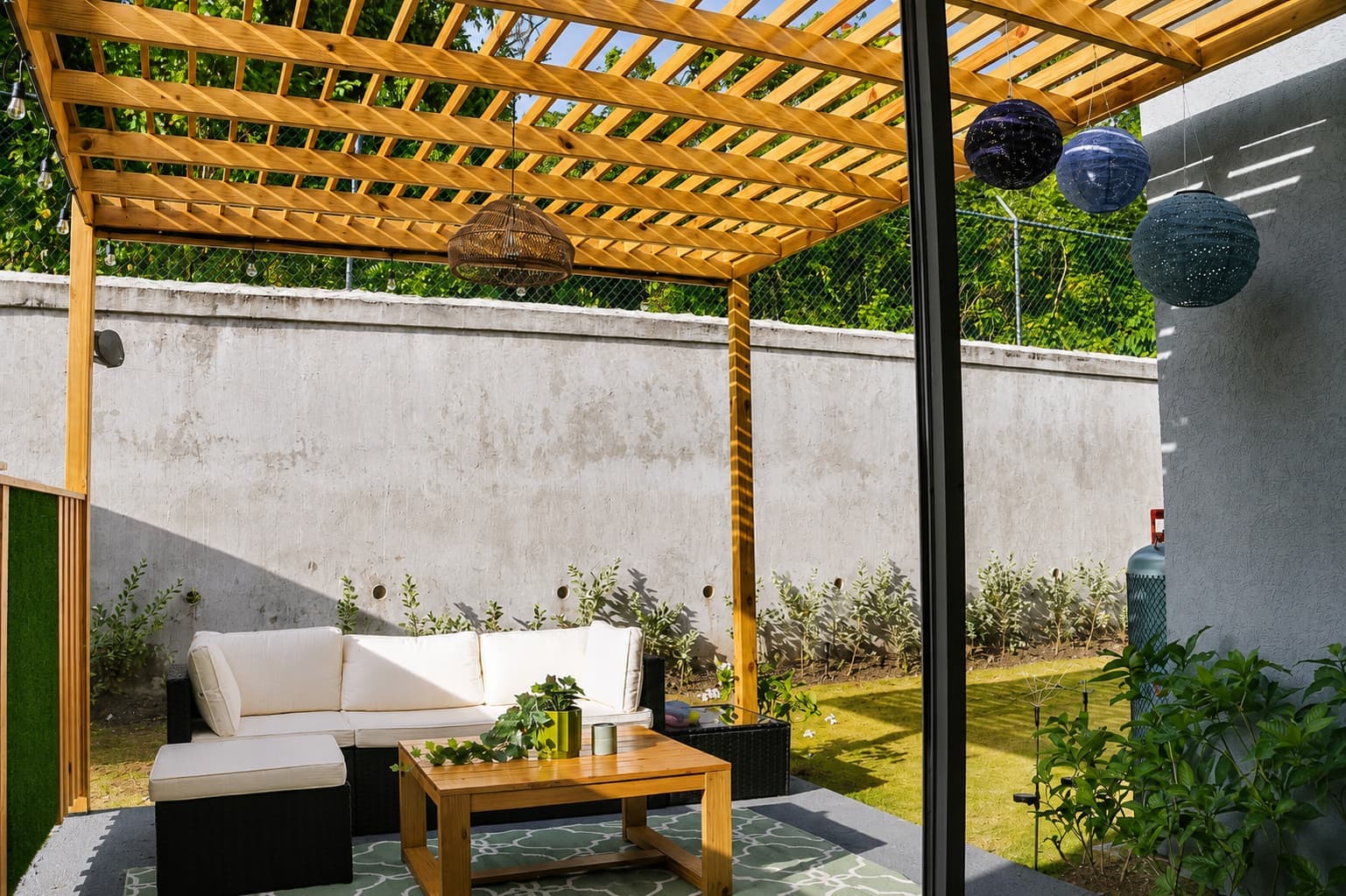 Magical Caribbean evenings come alive under the ambient night lighting of the pergola canopy, making it the ultimate spot for stargazing.
