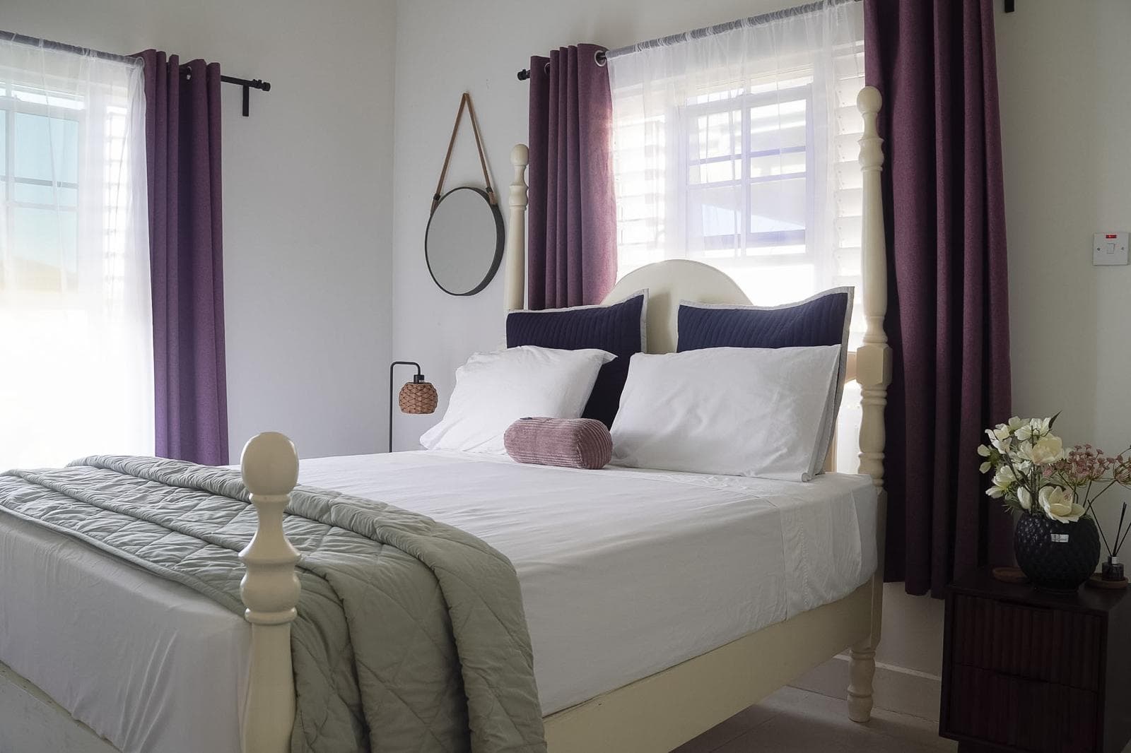 This cozy accommodation option provides a warm, welcoming vibe and plenty of space for guests to feel right at home in Jamaica.